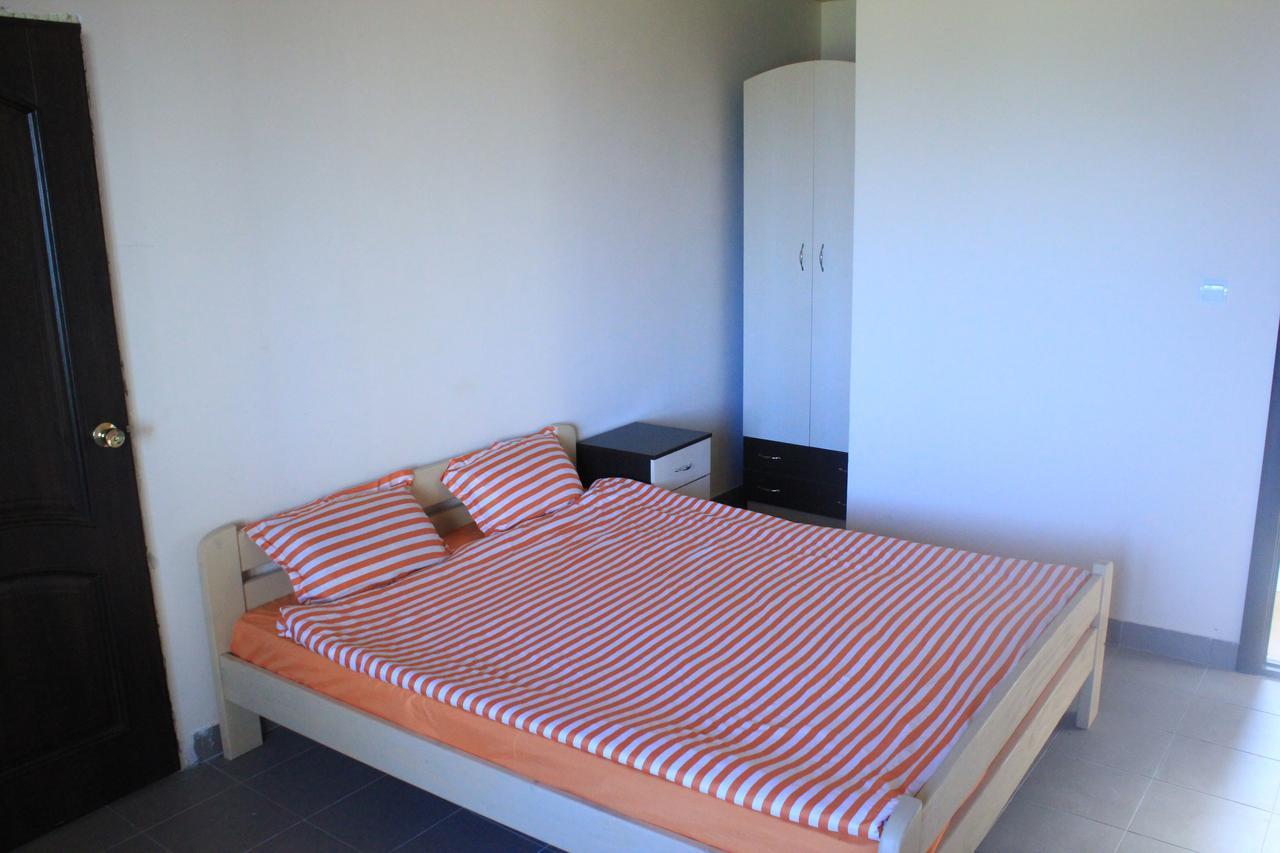 Sun Joy Hotel Sanzhiyka Bagian luar foto