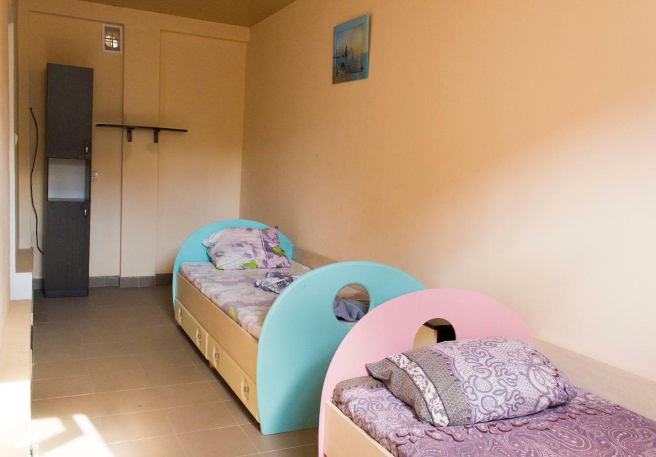 Sun Joy Hotel Sanzhiyka Bagian luar foto