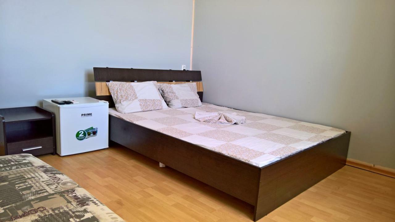 Sun Joy Hotel Sanzhiyka Bagian luar foto